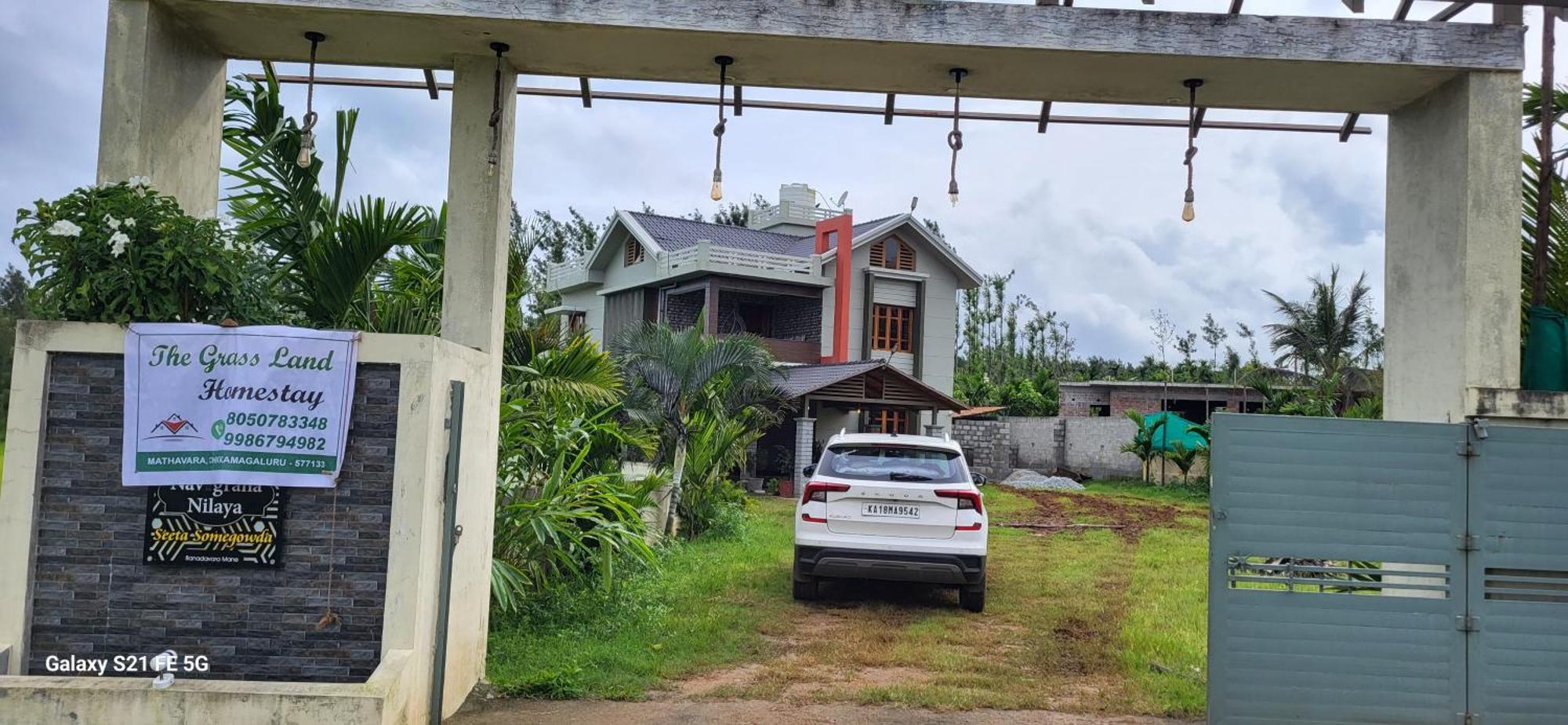 The Grassland Homestay Chikmagalūr Buitenkant foto