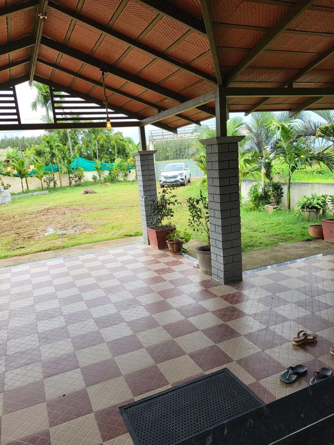 The Grassland Homestay Chikmagalūr Buitenkant foto